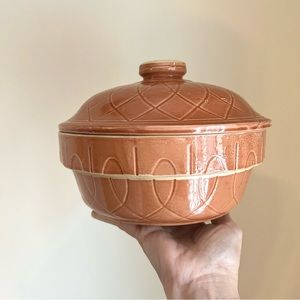 Watt Ovenware #8 Pumpkin casserole bowl covered - Yellow Wear 1940’s